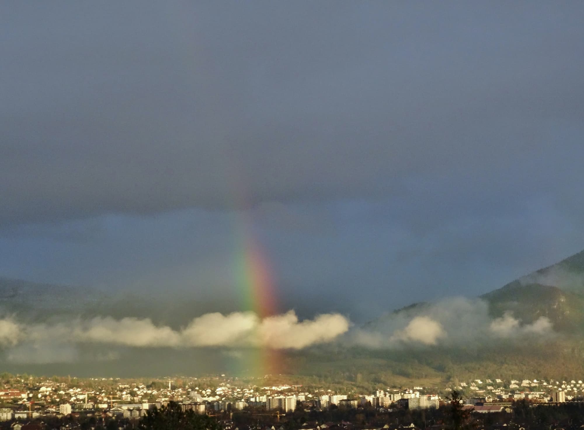 drôle de ciel sur Annecy Heidi Baumgardt Poisy