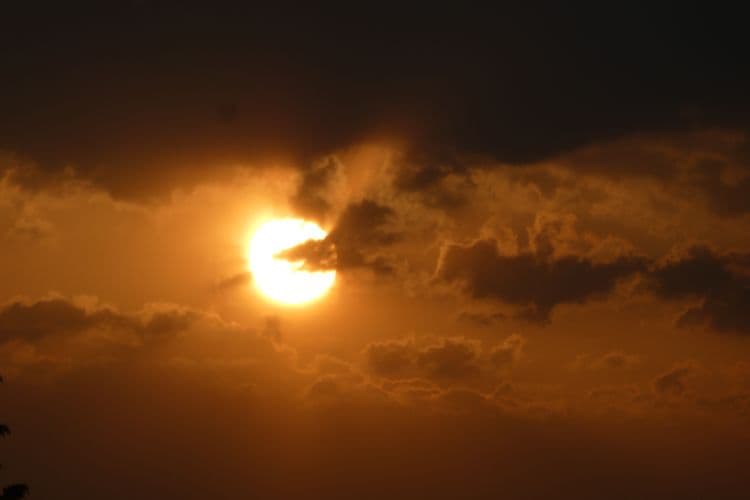 coucher de soleil après les averses