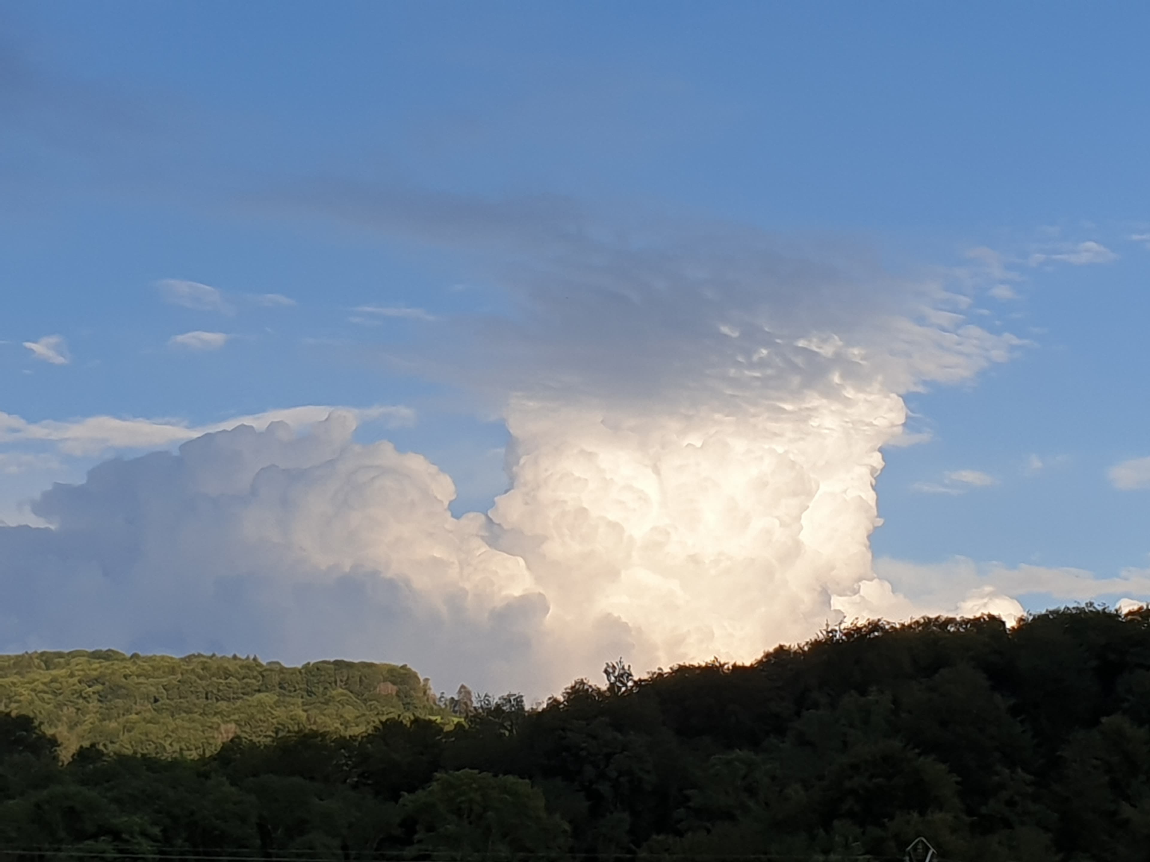 Nuage  époustouflant...0