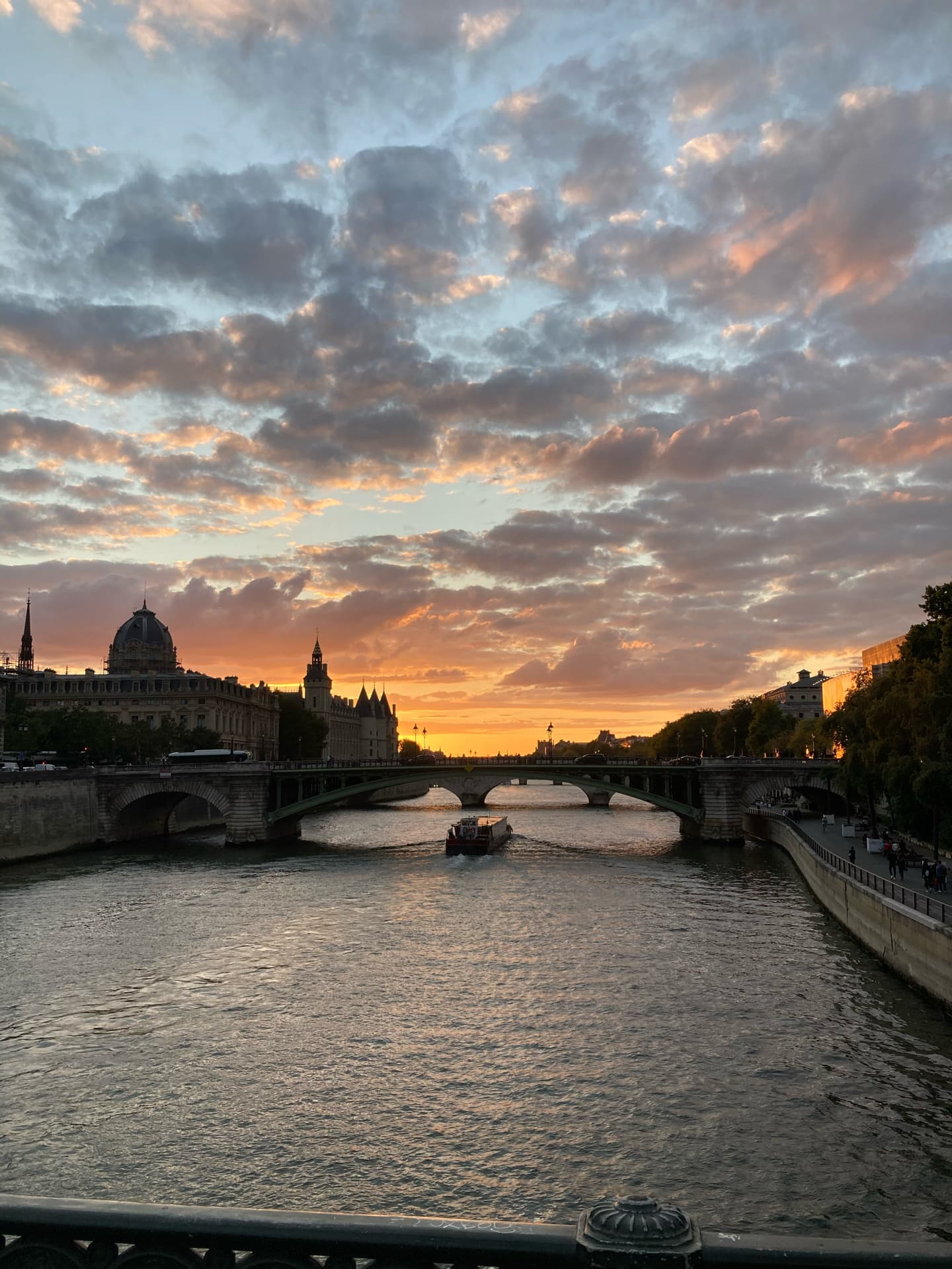 beau-ciycherbeau-coucher