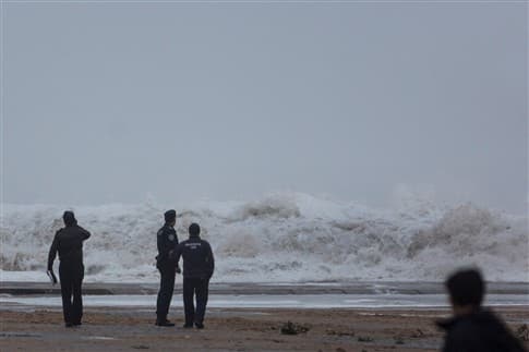 Image d'illustration pour Vagues meurtrières sur les côtes atlantiques