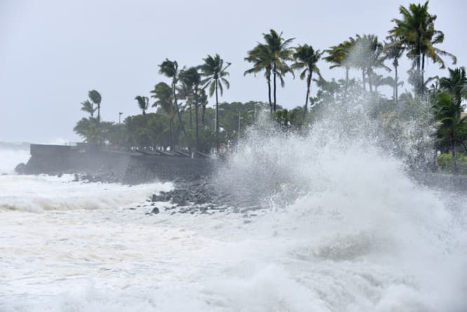 Image d'illustration pour Bilan du passage de Bejisa près de La Réunion