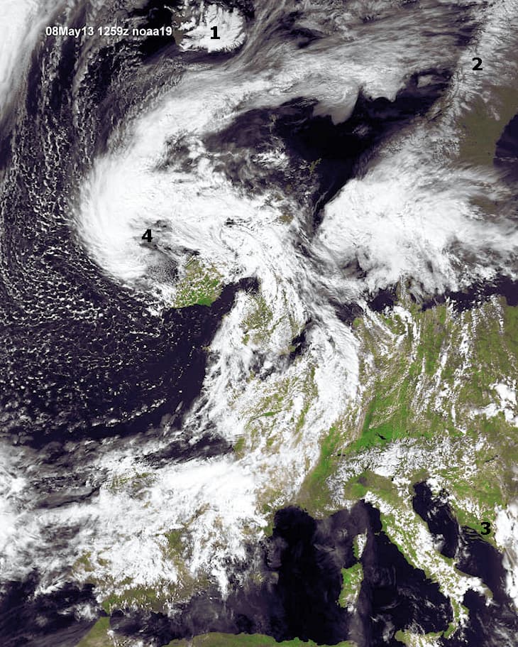 Image d'illustration pour La France sous l'influence d'une dépression britannique (sat)