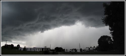 Arcus à l'approche d'une ligne d'orage