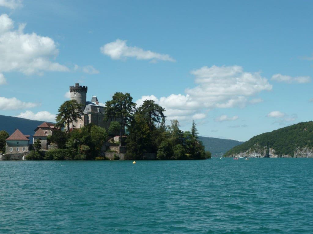 Le Château de Duingt sur le lac d'Annecy
