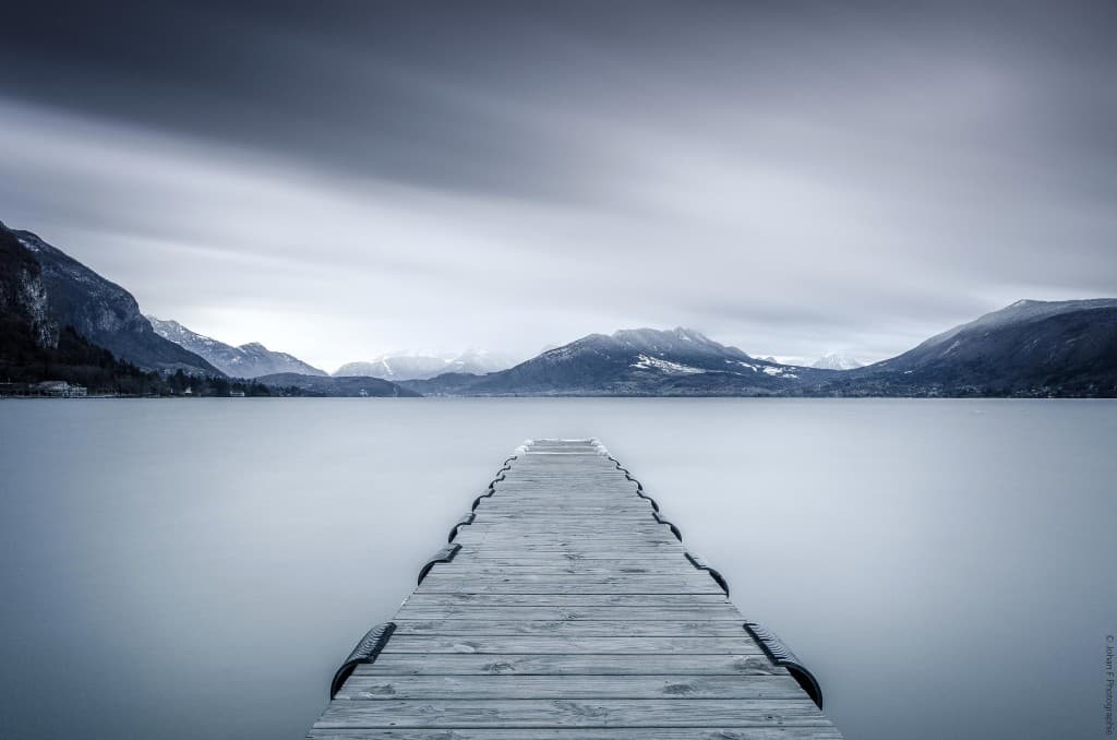 Lac d'Annecy avant la pluie