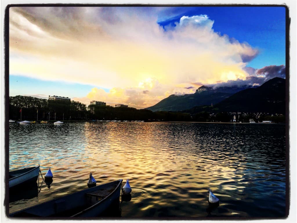 lac mois de mai