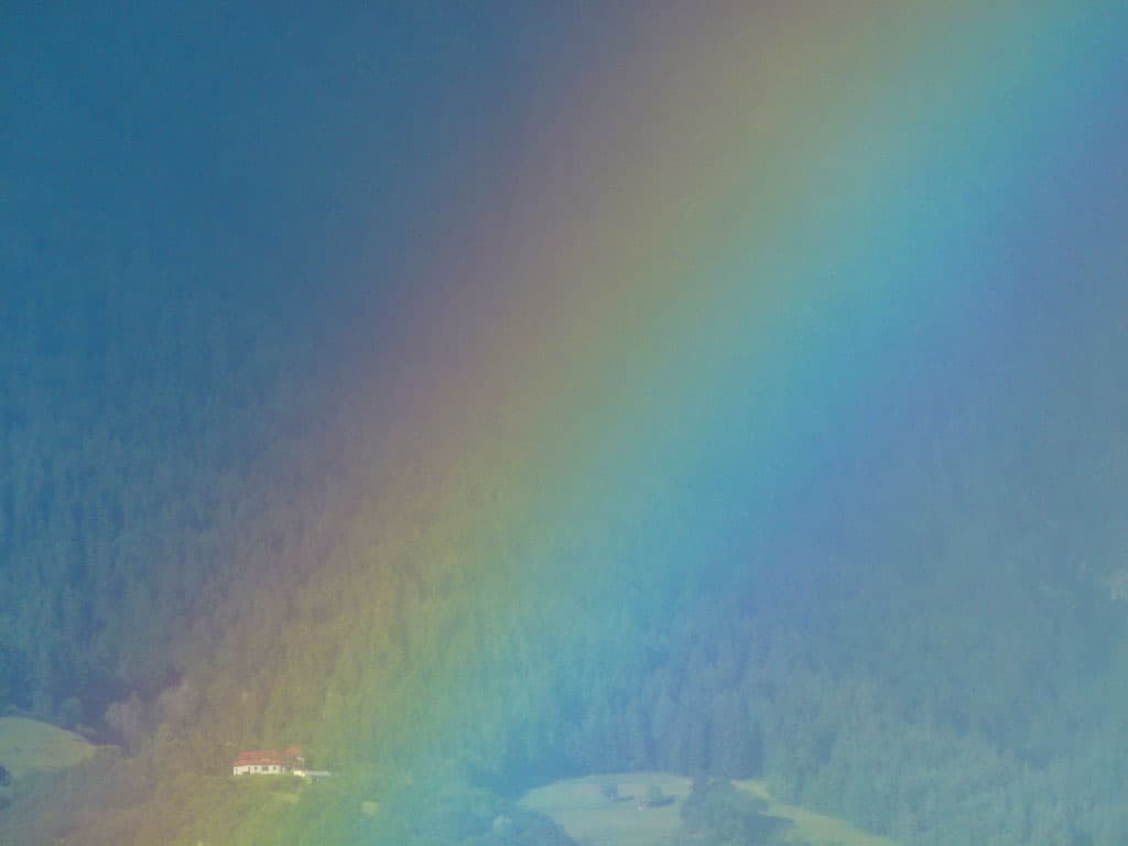 la maison dans l'arc en ciel