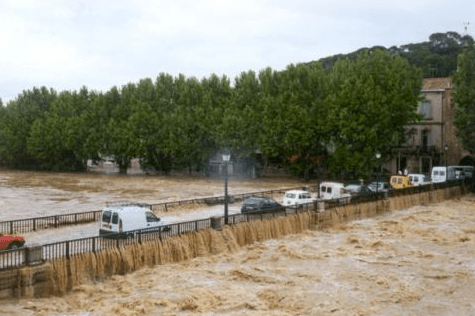 Image d'illustration pour Inondations des 8 et 9 septembre 2002 : catastrophe sur le Gard