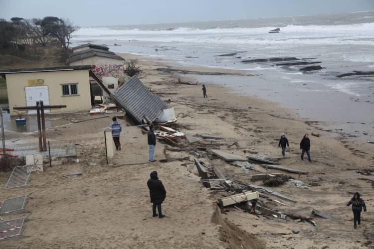 Image d'illustration pour Orage, vent, pluie et neige : intempéries sur le Sud de la France